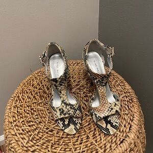 Nine West snake skin stiletto heel. Size 6. Barely worn